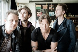 2017-01-22-drifter-2-by-dave-stapleton-high-res